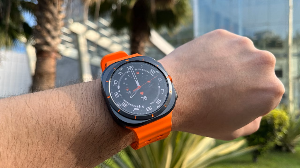4G/5G SIM Ultra X Smartwatch | Android & iOS Support | 8GB + 128GB | Free Strap- On/Off Logo & BT Calling (100h Battery)